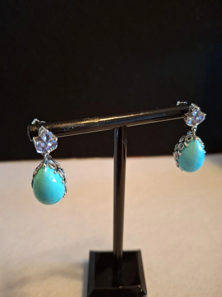 Pendientes Bella Durmiente Turquesa con Racimo de Tanzanita Oro Blanco 14 K Foto 2 de 4