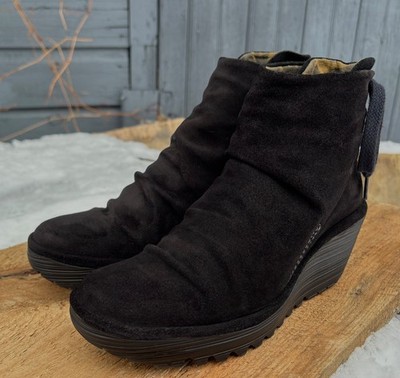 FLY LONDON  Yama  (39/8-8.5) Black Suede Leather Ankle Boots Booties Lace-Up