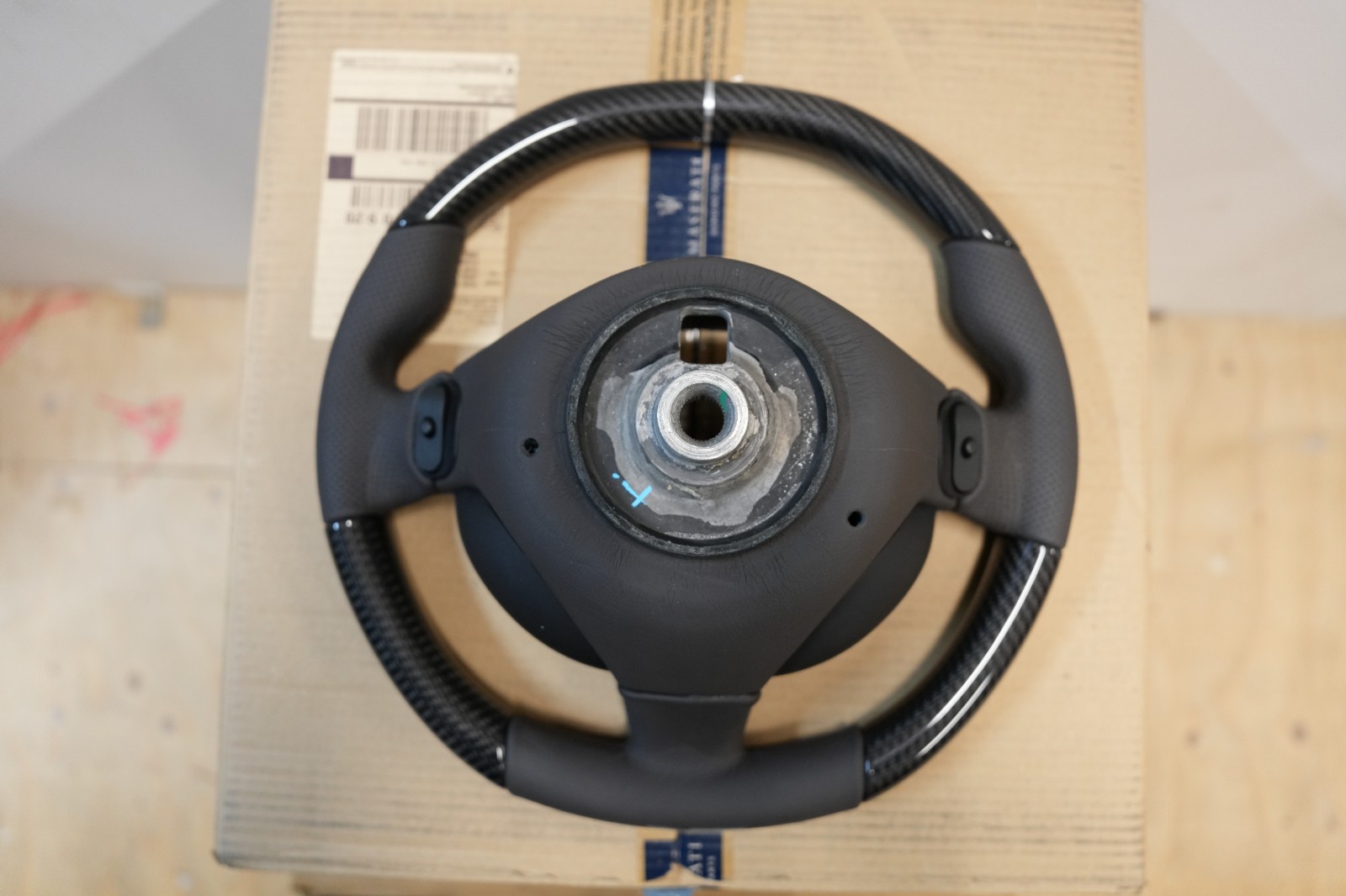 Maserati GranTurismo Carbon Fiber Steering Wheel PN 28616848
