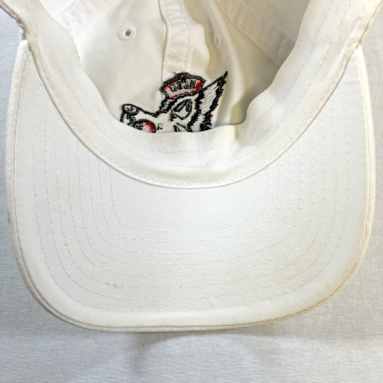 NC State Wolfpack Adjustable White Hat Cap New Er… - image 7