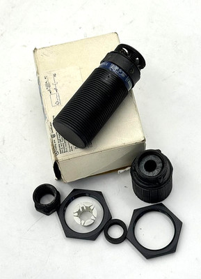 Telemecanique XS4P30MA230B Näherungssensor | Made in France