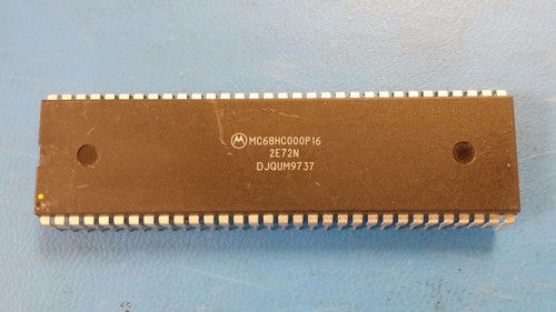 (1 PC) MC68HC000P16 MOT 32-BIT, 16.67MHz, MICROPROCESSOR, PDIP64