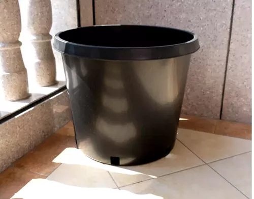 5 Gallon Black Plastic Garden Plant Flower Pot Nursery Containers (Set of 10) - Picture 1 of 9