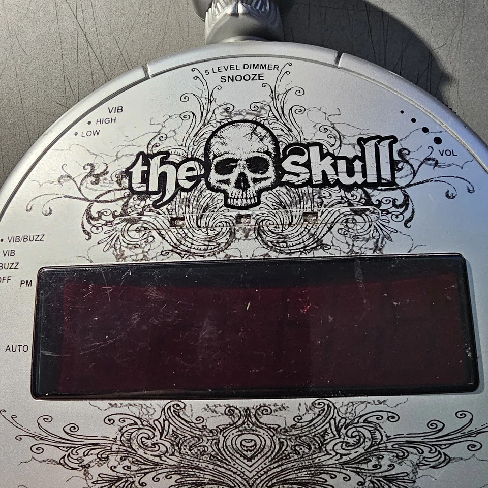 Sonic Alert The Skull Extra Loud Alarm Clock UNTESTED - Image 2 of 3