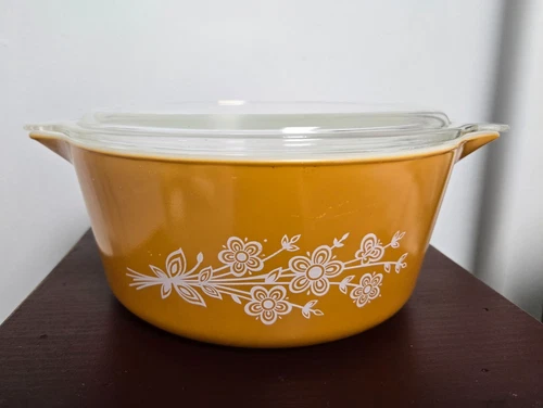Vintage PYREX Cinderella Casserole BUTTERFLY GOLD #475-B ~ 2.5 Qt. w/Lid