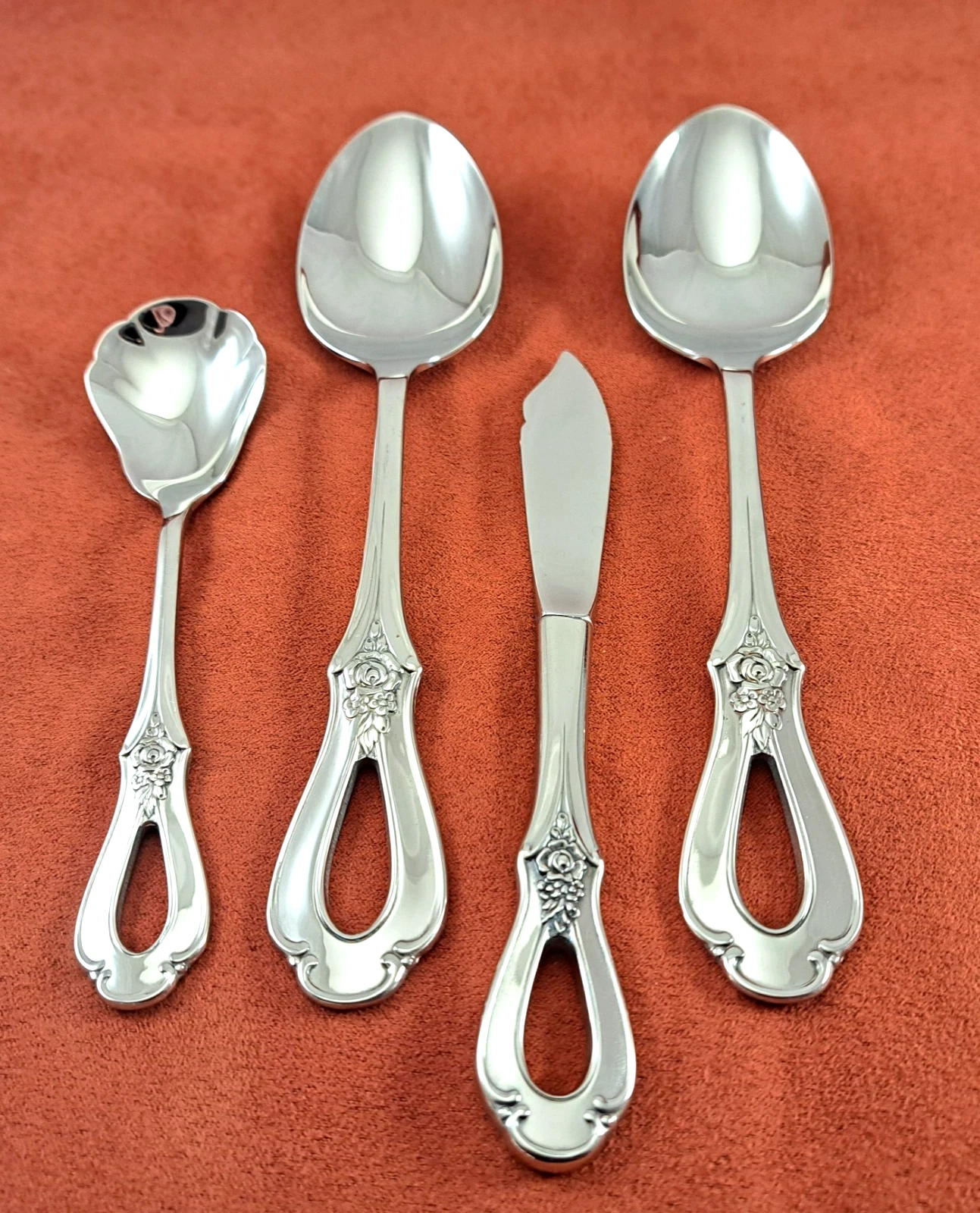 Oneida TOUJOURS Cube Mark Stainless 4 Pc Serving Set Tablespoons, Butter, Sugar