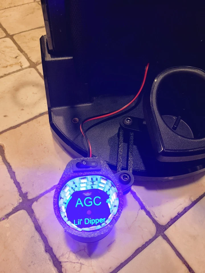 Lil Dipper Motion Activated Glow Cup For Ice Fishing Shuttle Attachment - Изображение 2 из 4