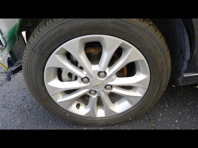Llanta de neumático Chevrolet Spark 2019-2022 OEM 185/55R15/42496076 Foto 4 de 4