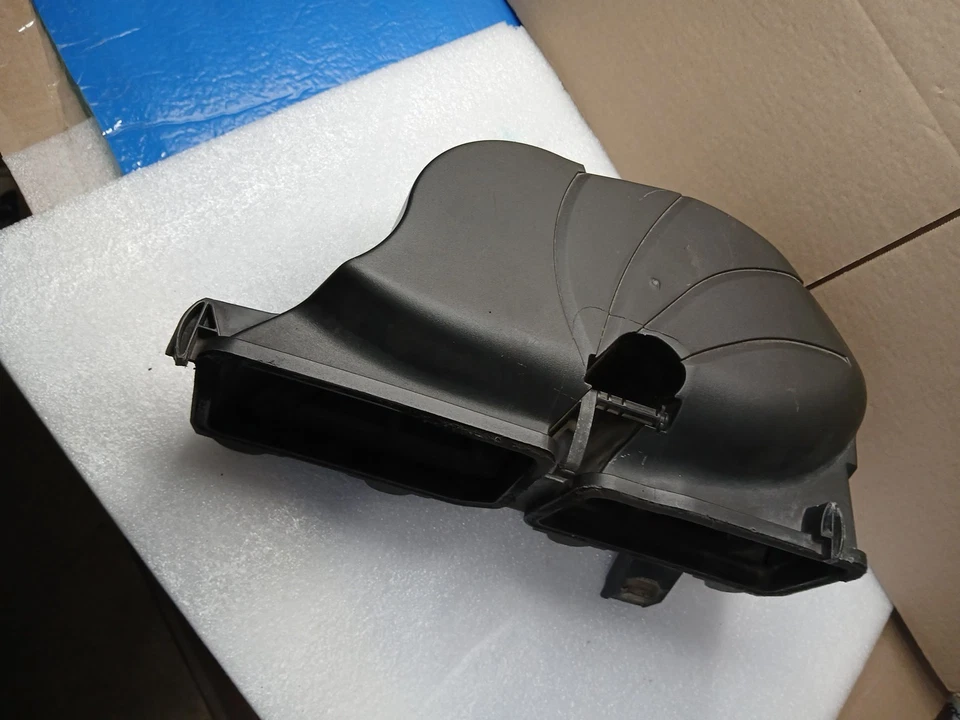 Mercedes-Benz C250 2013 admisión de aire evaporador canal conducto fabricante de equipos originales A2048303303 Foto 4 de 4