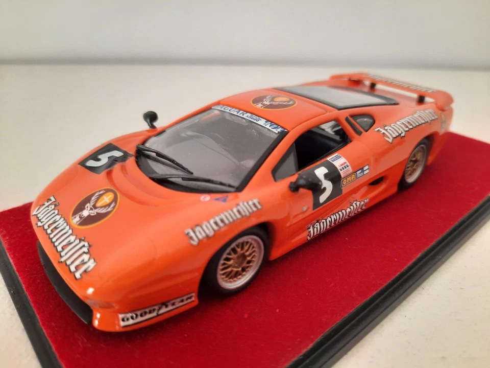 MINICHAMPS JAGUAR XJ 220 SP 1995 JAGERMEISTER NUM 5 .1/43 em - Photo 4/4