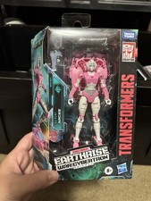 Transformers Earthrise War For Cybertron Trilogy - Arcee