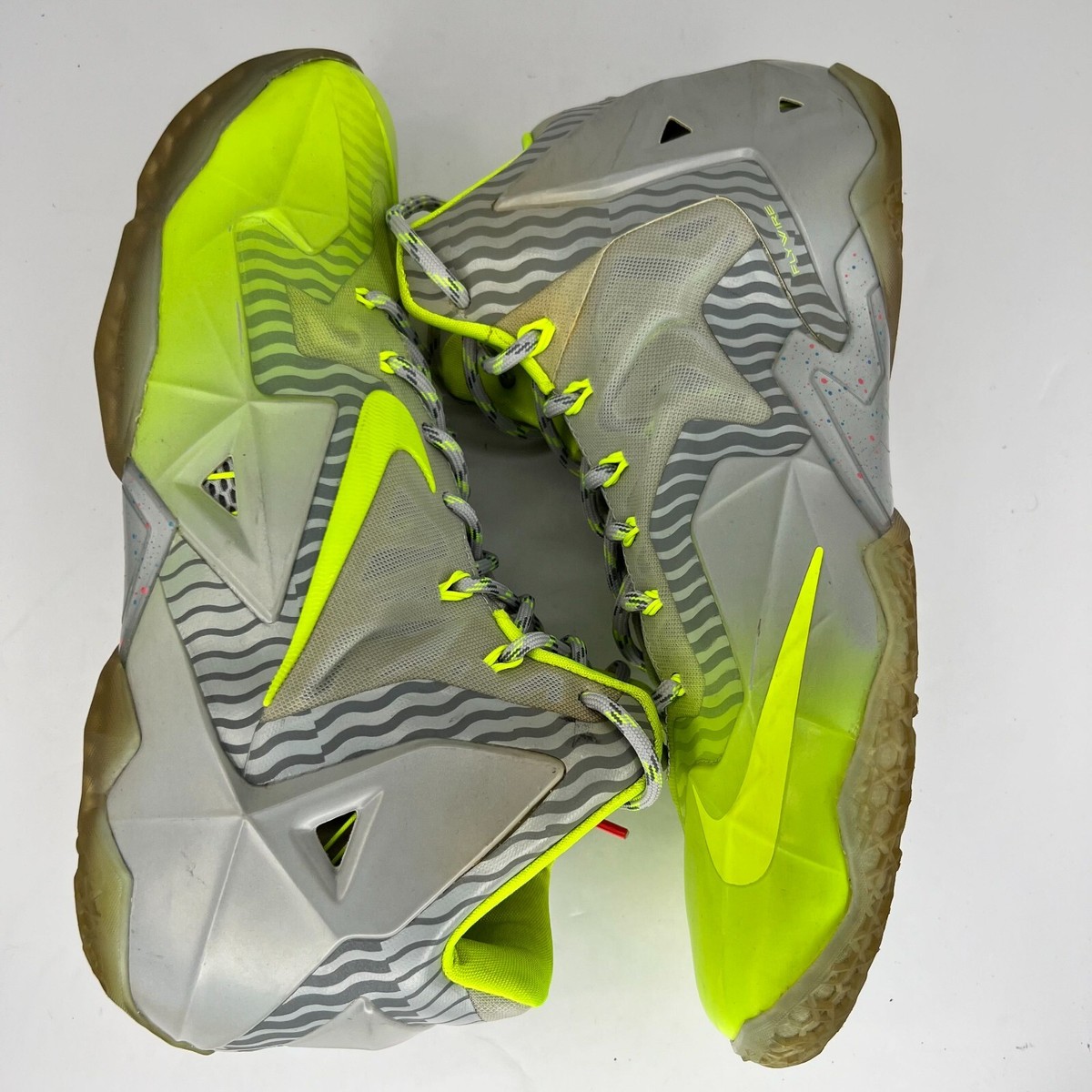 ? NIKE LEBRON 11 COLLECTION Men`s Size 11.5 Grey Basketball Shoes 683252-074 Nike Mens 683252-074 Grey Volt Maison du LeBron 11 Size 11.5  main image 2