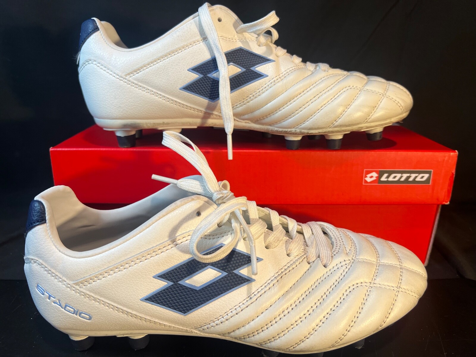 LOTTO STADIO 300 III 214602 TACCHETTI FG (UOMO 6 5) BIANCO BLU OTTIME CONDIZIONI