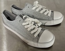 Silver Metallic Sequin Women  s Size 8 Shoes