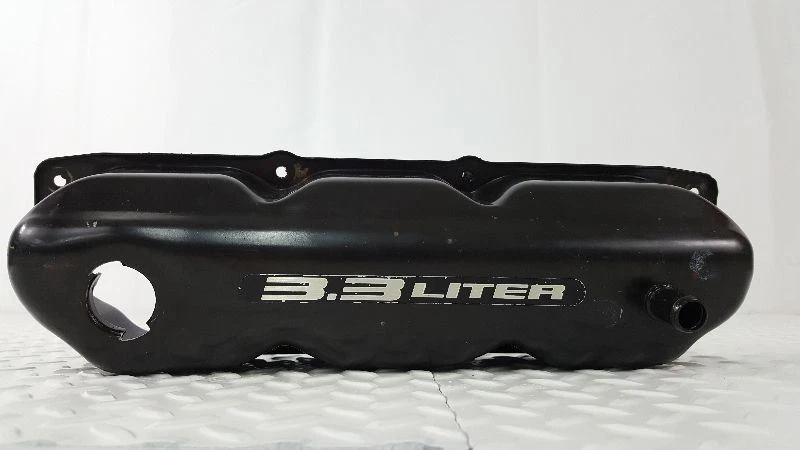 Dodge Caravan 1996 cubierta de válvula Foto 2 de 4