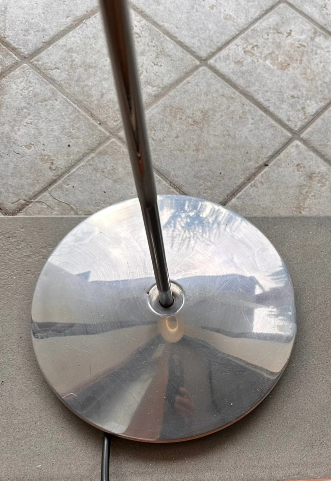 Lampada da terra piantana stelo e base in acciaio cromato con ghisa attacco E27 - Immagine 2 di 4