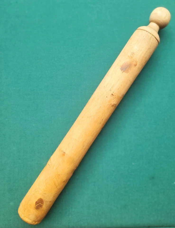 Set 4 Antique Wooden Kitchen Tools Primitives Rolling Pin, Paddle, Masher, Baton - Image 4 of 4