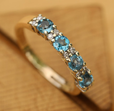 Ring 9 kt massiv Gelbgold Blautopas & Diamant Größe I Vintage gereinigt poliert