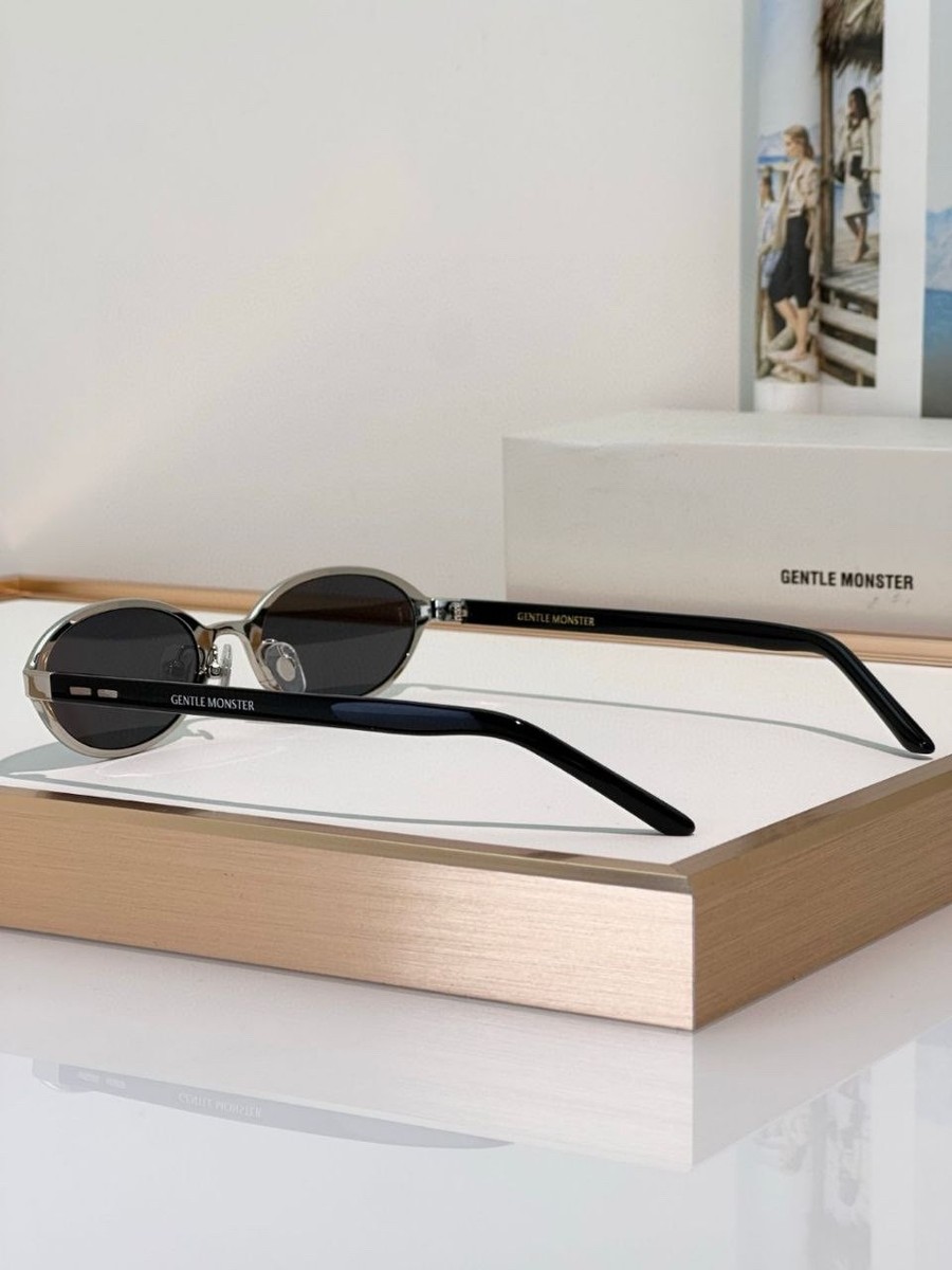 Gentle Monster Oval Sunglasses Silver Frame Dark Lenses Unisex