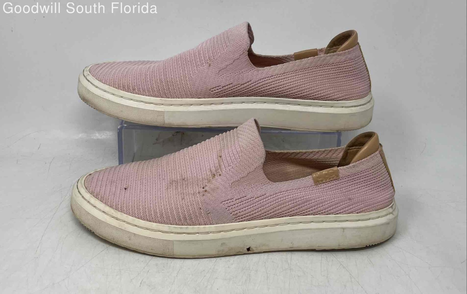 UGG Womens Alameda Sammy Light Pink Low Top Slip-On Sneaker Shoes Size 9.5