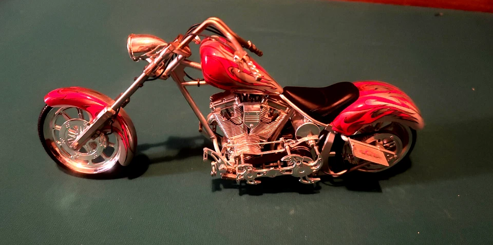 Orange County Choppers Die-Cast Motorcycle Model OCC No Box Silver And Red 1:10 - Image 3 of 4