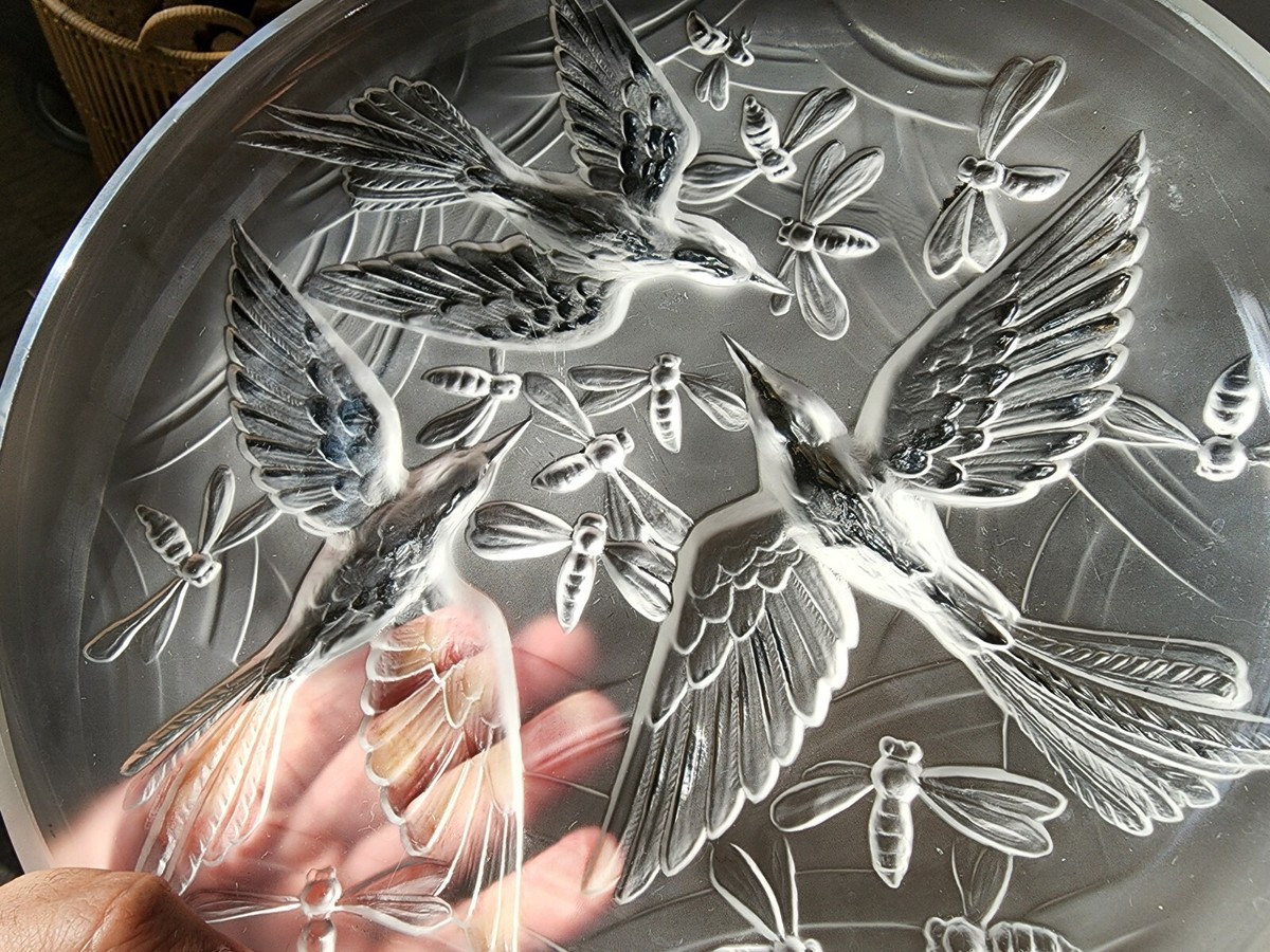 Verlys Birds and Dragonflies Art Glass bowl/charger SIGNED Verlys Birds and Dragonflies Art Glass bowl/charger SIGNED