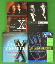 LOT 4 X-FILES GUIDES: OFFICIAL SEASONS 1, 3; UNAUTHORIZED SEASON 1-3  TRADE PB