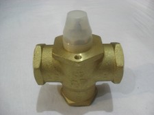 Black Teknigas MK32 1 1/4" 3 Way Port Seat Valve Brass 324248