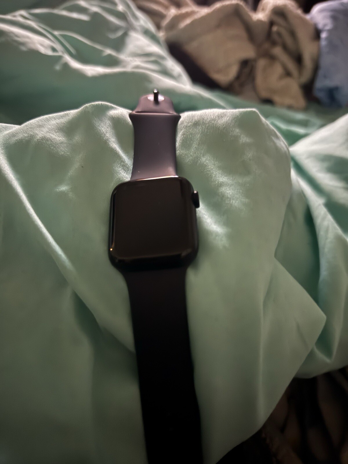 Apple Watch SE 44mm GPS Midnight Aluminum Case with Sport Band-image