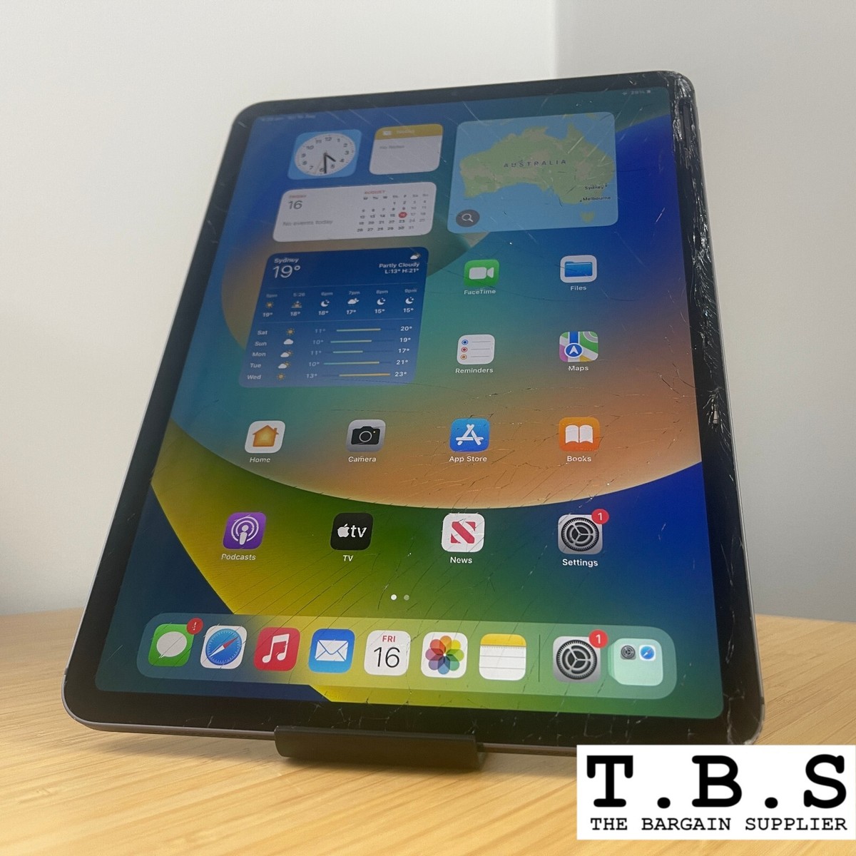 Apple iPad Pro 11-inch 1st Gen, 256GB, Wi-Fi + 4G, Space Grey 