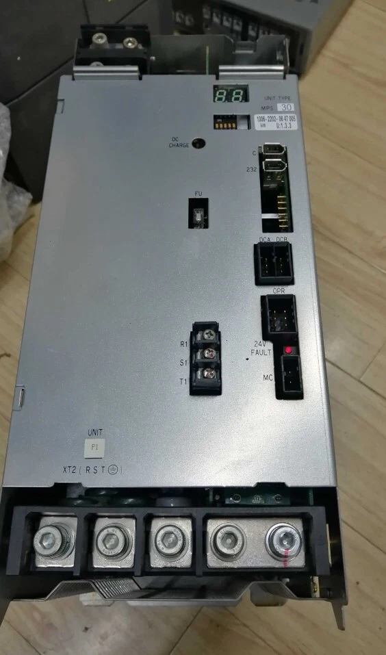 Unidad de servidor MPS30 OKUMA usada MPS-30 1 PIEZA EN STOCK con 12 meses de garantía. Foto 3 de 4