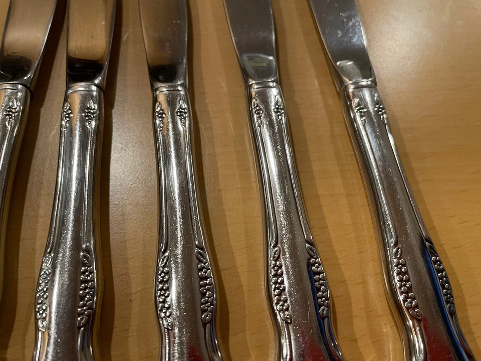 Lote de 9 cuchillos de cena Wm A Rogers Deluxe de acero inoxidable MANSFIELD Foto 3 de 4