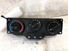 2005 Chevrolet Equinox Ac Ac Temperature Heater Climate Control Oem 2005 Chevrolet Equinox Ac Ac Temperature Heater Climate Control Oem