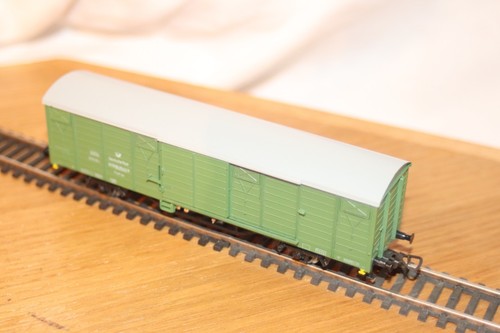 PIKO H0 gedeckter Güterwagen 5/6439/013 Bahnpostwagen Deutsche Post DDR aa+NEU! | Zustand: Neu