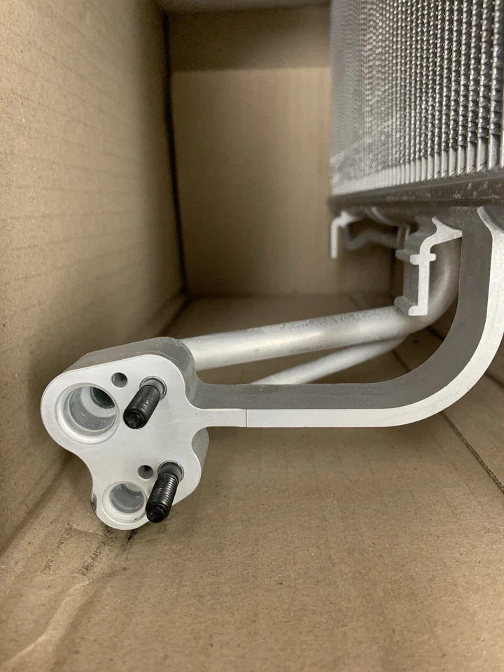 Conjunto de condensador Oe-enfriador Foto 2 de 4