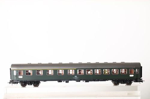 Roco H0 Abteilwagen 1./2. Kl. DB 518031-70048-8  Innenbeleucht. Figuren (352348) | Condition: Gebraucht