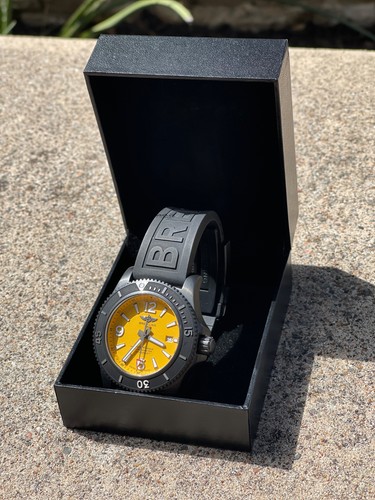 Breitling Superocean M17368 yellow dial black rubber DLC auto running watch only
