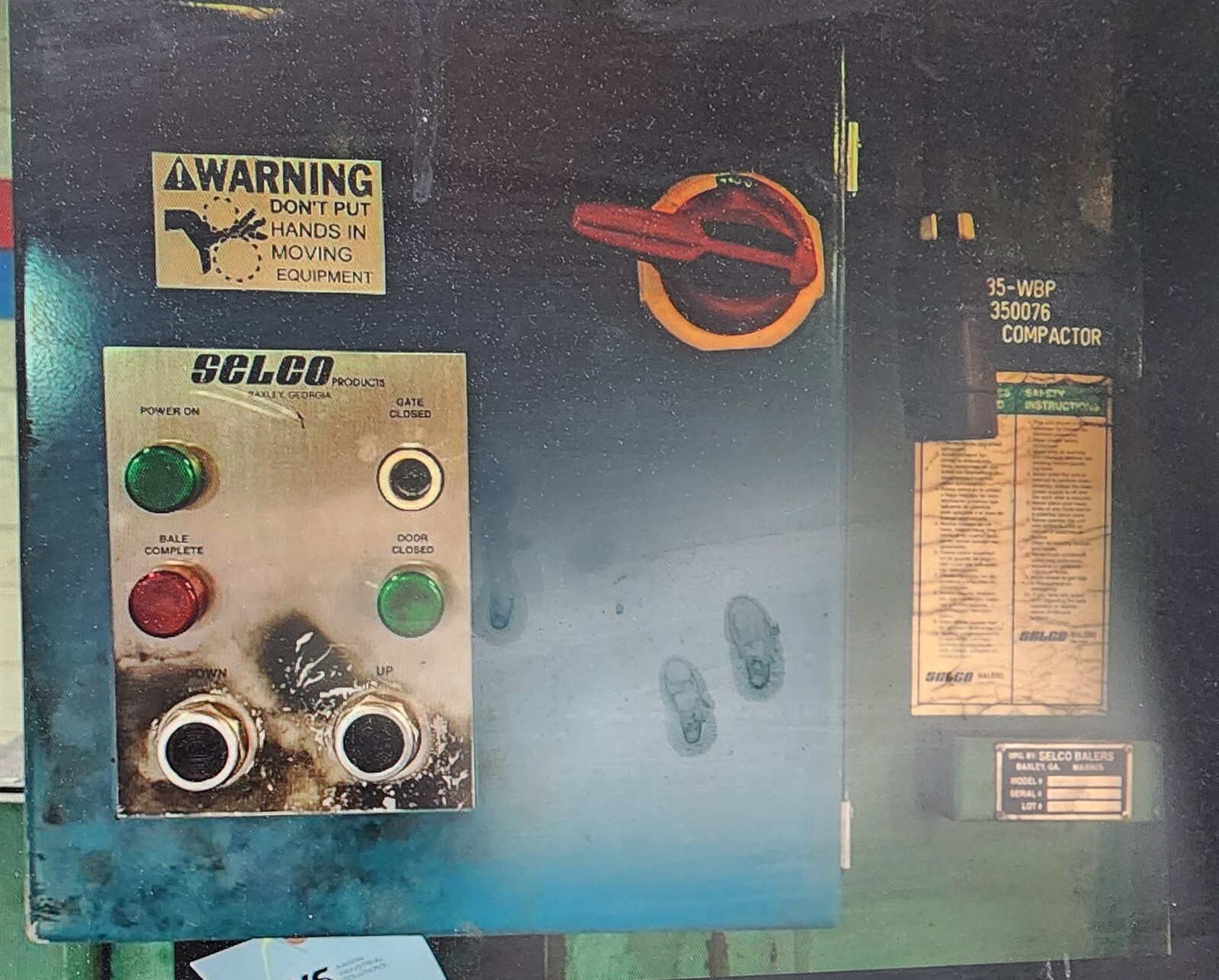 Selco V5-HD Baler 60