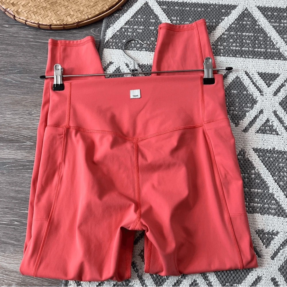 vuori studio pocket leggings