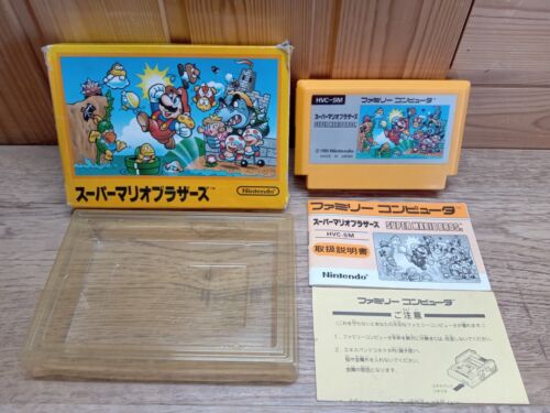 Super Mario Bros. Nintendo Famicom 1985 Zawiera pudełko + instrukcję obsługi - Zdjęcie 1 z 7