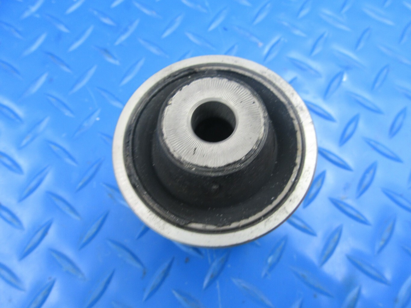 Rolls Royce Phantom suspension control arm bushing repair kit #9038
