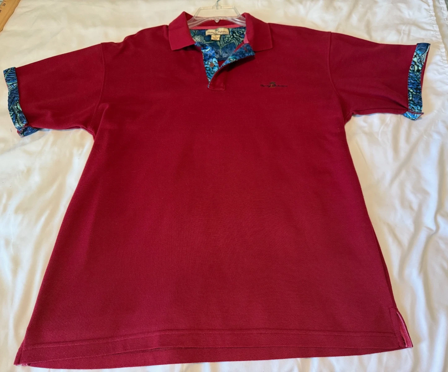 Tommy Bahama Red Polo Shirt Arm Cuff Design Size XL Front Button Closure up