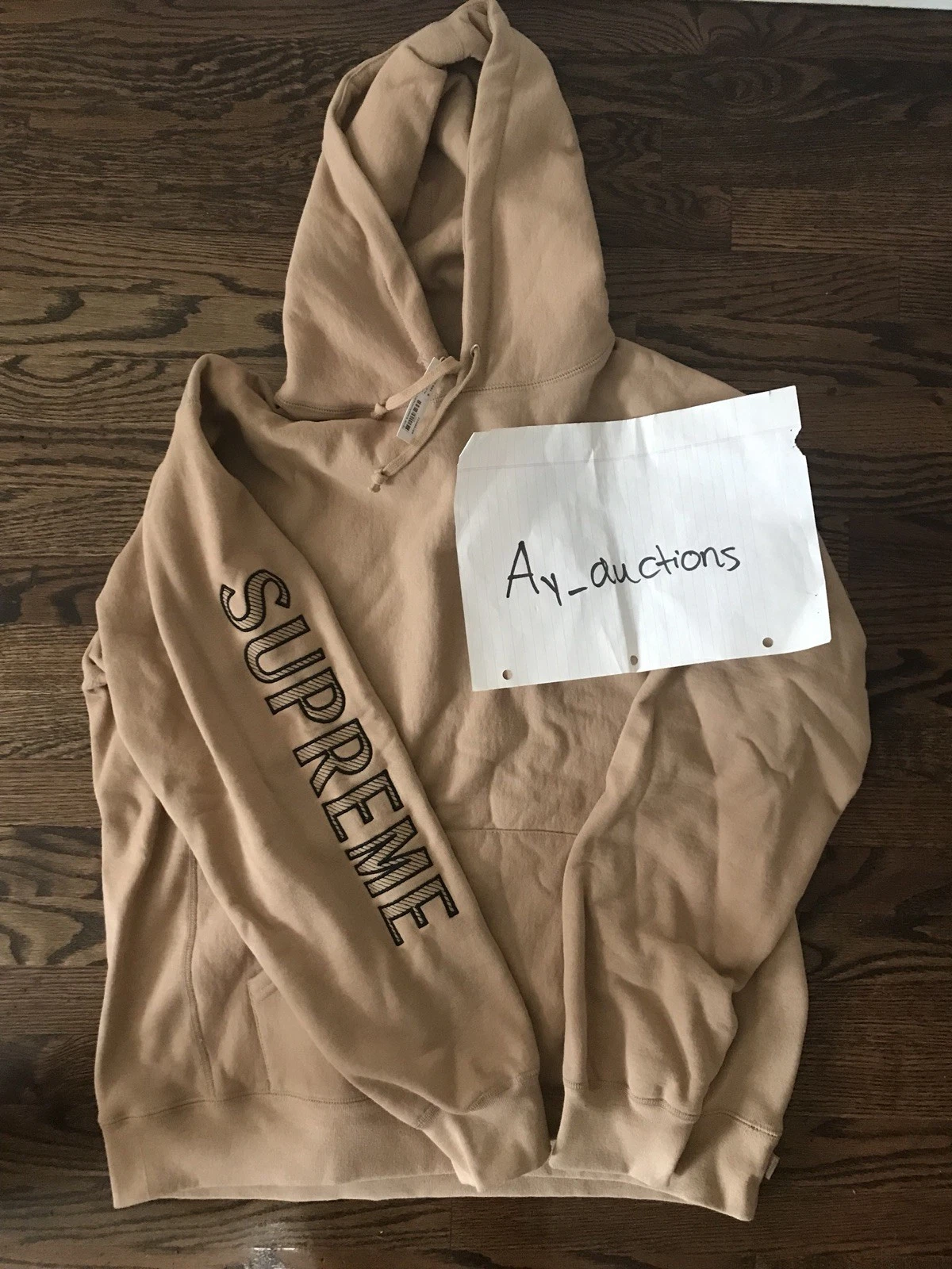 Sweat à capuche brodé manches suprêmes marron clair authentique *EN MAIN* XL