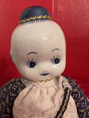 VINTAGE CHINESE DOLL BLUE & WHITE CERAMIC PORCELAIN HEAD,HANDS,AND