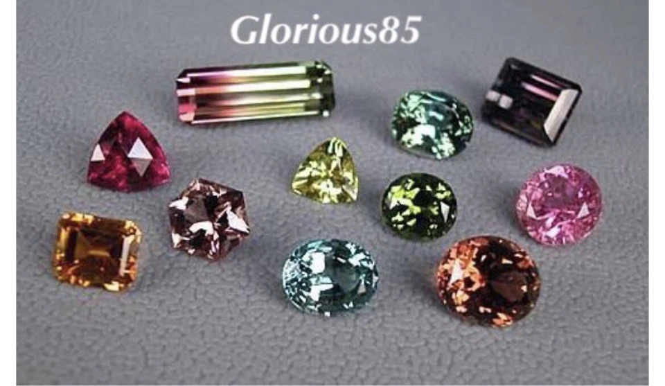 Ópalo de juego de color Etiopía 100 % natural grado museo 2,40 quilates Foto 2 de 3