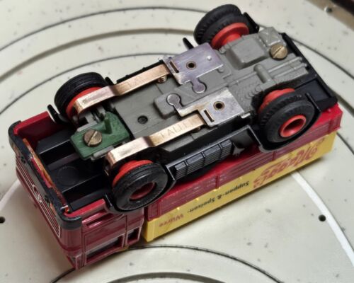 Camion Mercedes H0 Slotcar Racing Railway Faller avec moteur à chaîne plate #EBS1429 - Photo 3 sur 3