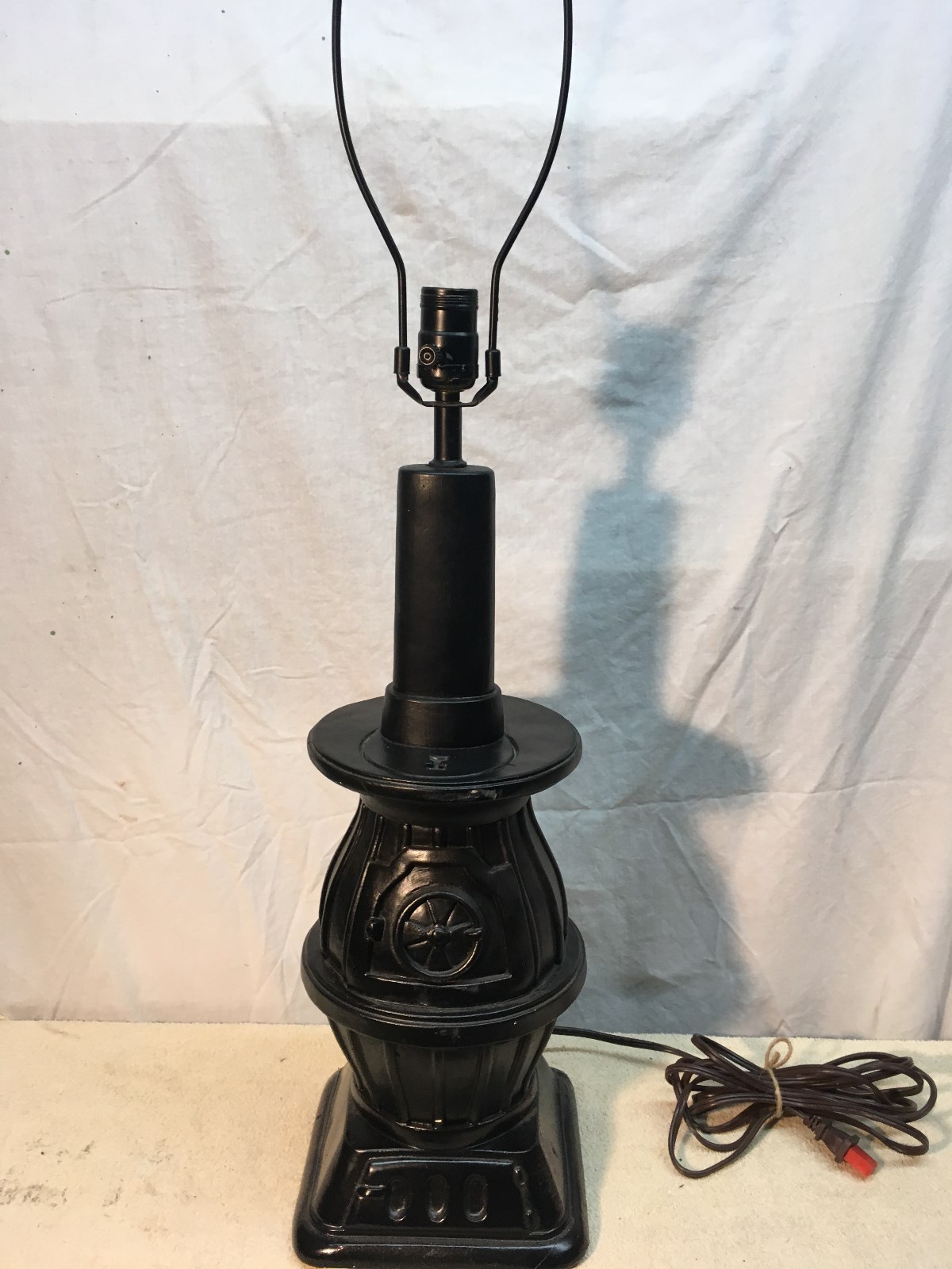 Vintage Mid Century Ceramic Pot Belly Stove Table Lamp Cabin Man Cave