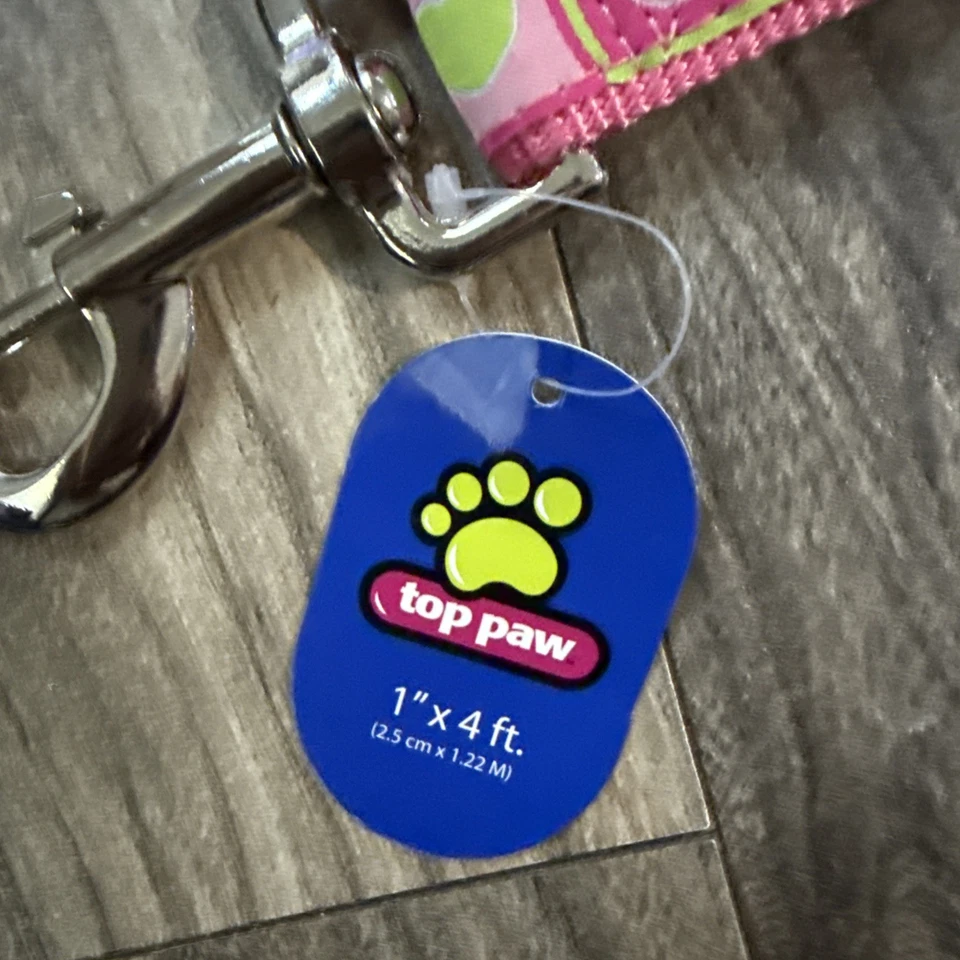 Arnés grande Top Paw para perro rosa con corazones y flores verdes. Talla LG y correa 4 pies Foto 4 de 4