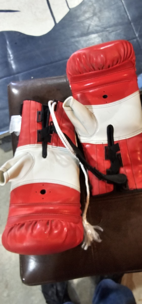 Vintage GRANT Professional Boxing Gloves Red White Green L / XL
