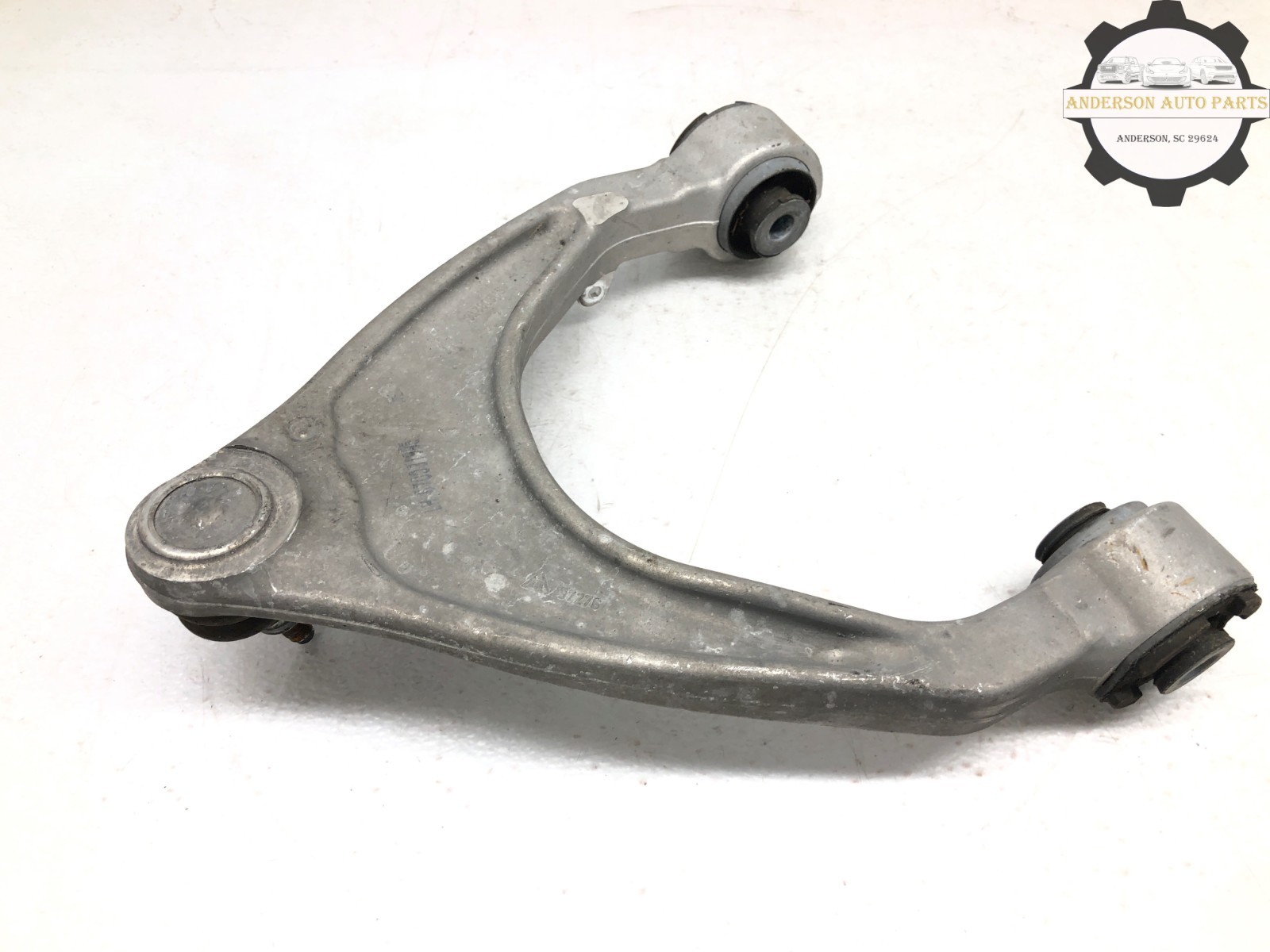 2017-2023 MASERATI LEVANTE LEFT DRIVER FRONT UPPER CONTROL ARM OEM